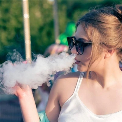 A kínai kormány bejelentette, hogy betiltja az eldobható e-cigaretta árusítás...