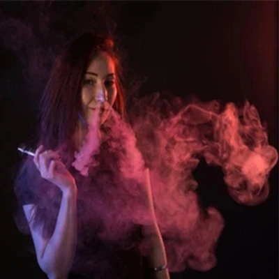 Az e-cigaretta folyadék a tüdőben marad?