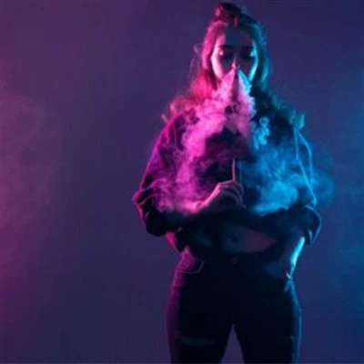 Az e-cigaretta dohányzás károsíthatja a tüdejét?